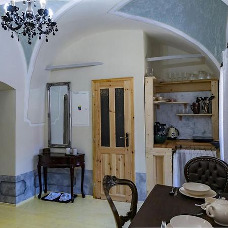 Apartman Charlotte V Dome So Studnou Na Streche Banská Štiavnica Buitenkant foto