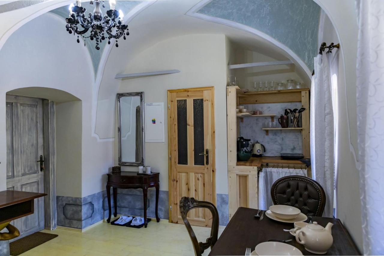 Apartman Charlotte V Dome So Studnou Na Streche Banská Štiavnica Buitenkant foto